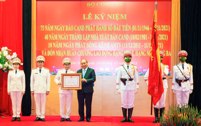 Public security press, media and publishing sector honored with Labor Medals -0