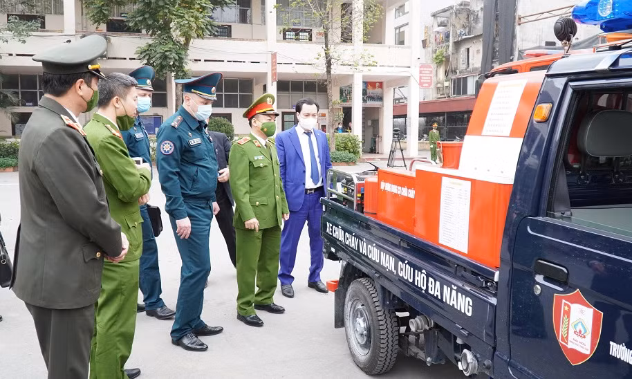 Vietnam, Belarus strengthen cooperation in fire-fighting and rescue -0