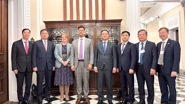 Vietnam, UK strengthen cooperation in combating human trafficking ảnh 4