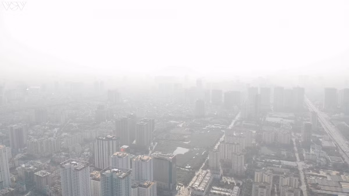 Severe air pollution lingers in Hanoi ahead of Tet -0