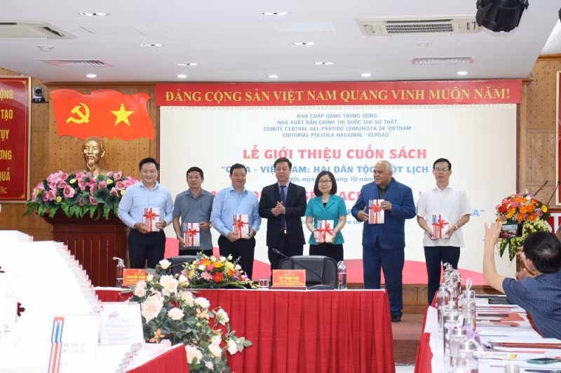 "Cuba - Vietnam: Two Nations, One History" book introduced