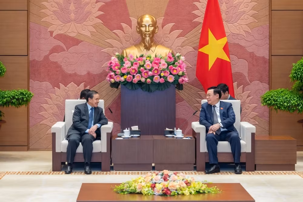 Vietnam ready to support Lao in successfully organizing CLV Parliamentary Summit -0