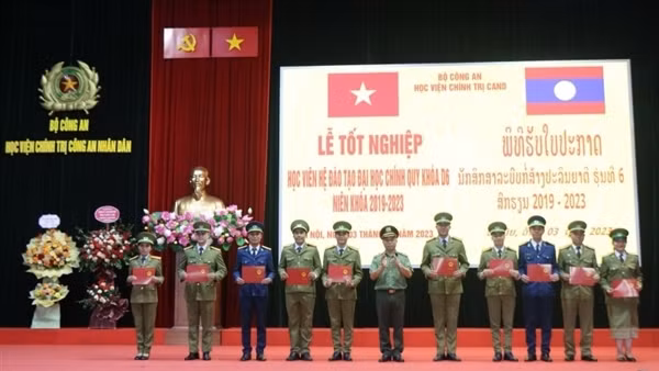 People's Public Security Political Academy celebrates 10th anniversary of establishment ảnh 4