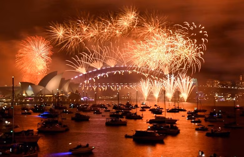 In pictures: World rings in 2023 -0