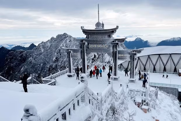 Sa Pa draws nearly 42,000 visitors during New Year holiday - 1