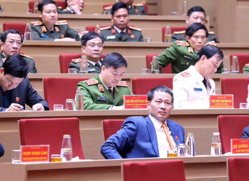 “The PSFs uphold revolutionary spirit to build strongholds and security frontlines in the new era” -0