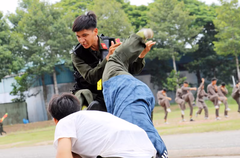 2022 training course for new police enlistees in South closes -0