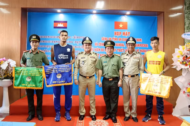 Police of An Giang promote ties with Cambodian counterparts -0