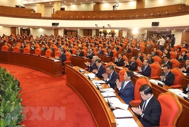 First working day of 13th Party Central Committee’s mid-term meeting -0