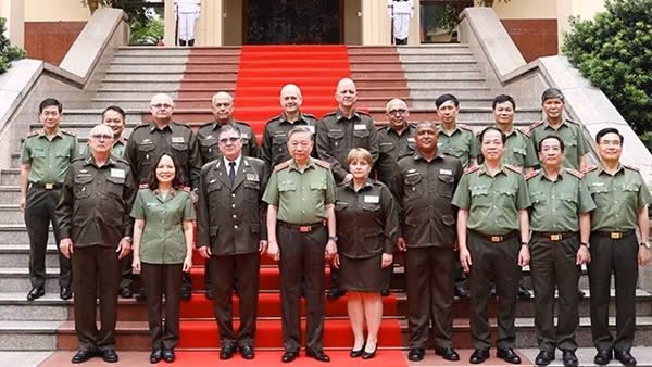 Vietnam continues to show solidarity, support to Cuba: Ambassador ảnh 5