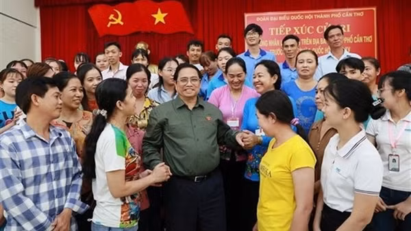 PM chairs teleconference on rearrangement of administrative units at district, communal levels ảnh 3