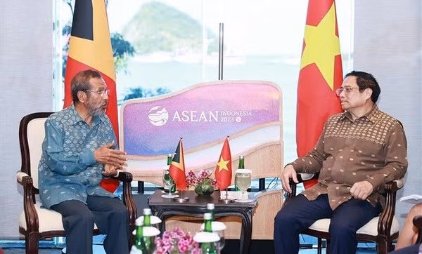 PM meets Timor Leste counterpart in Indonesia -0