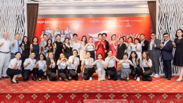 Children face risks in cyberspace with 87% accessing internet daily ảnh 2