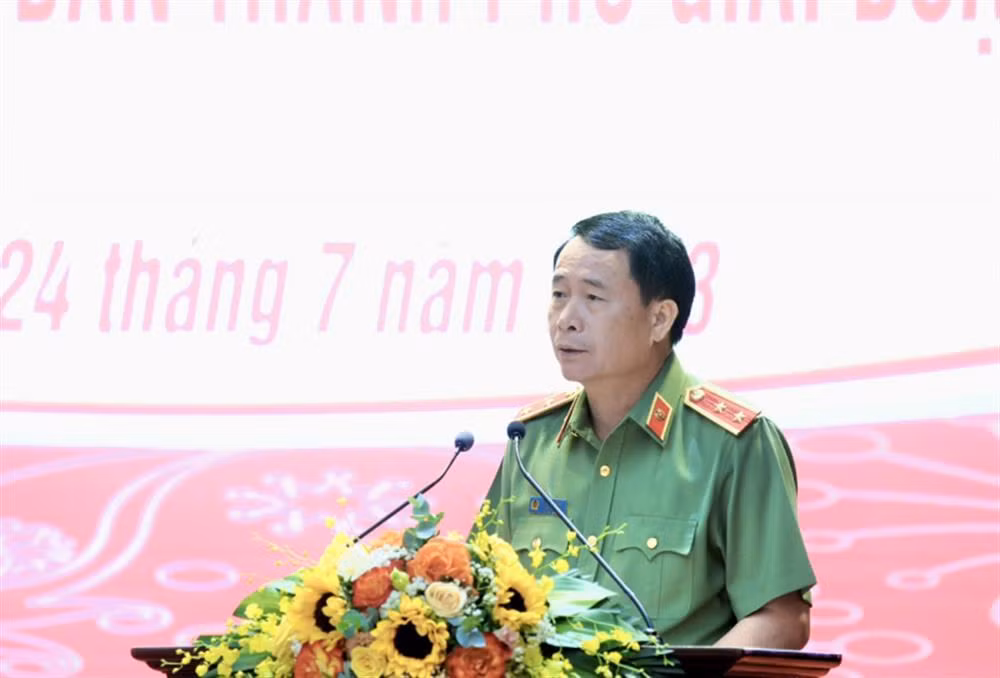 Hanoi police and Vietnam Fatherland Front review 10-year coordination -0