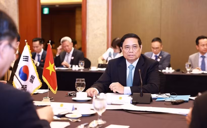 Vietnam wishes to enhance semiconductor, AI cooperation with RoK: PM -0