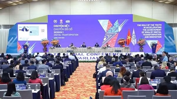Trainning course on digital transformation opens for police officers ảnh 2
