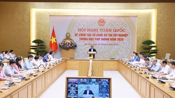 Deputy Minister Tran Quoc To inspects 2025 Public Security University-level Assessment Exam ảnh 3