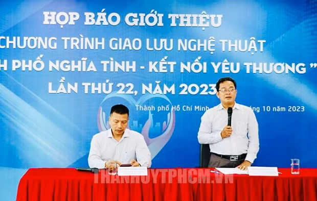 Art programme to raise funds for the poor in HCM City -0