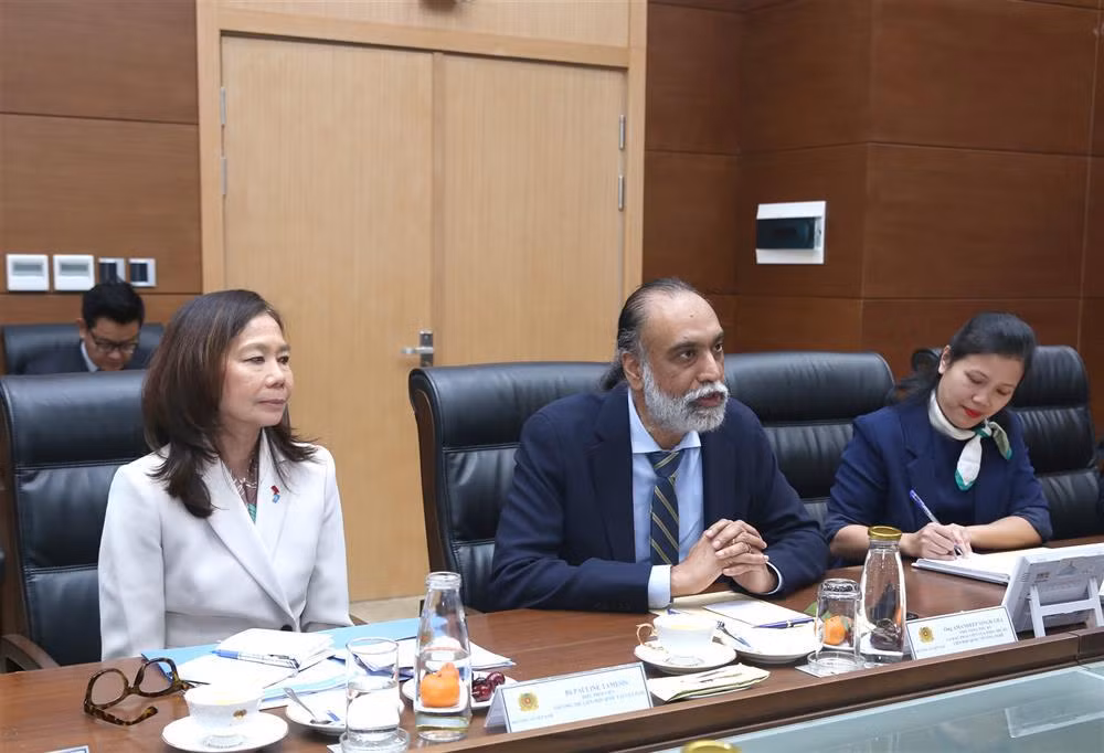 Deputy Minister Dang Hong Duc hosts UN Under-Secretary-General -0