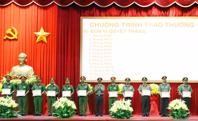 Hau Giang police gains various achievements in fighting crimes -1