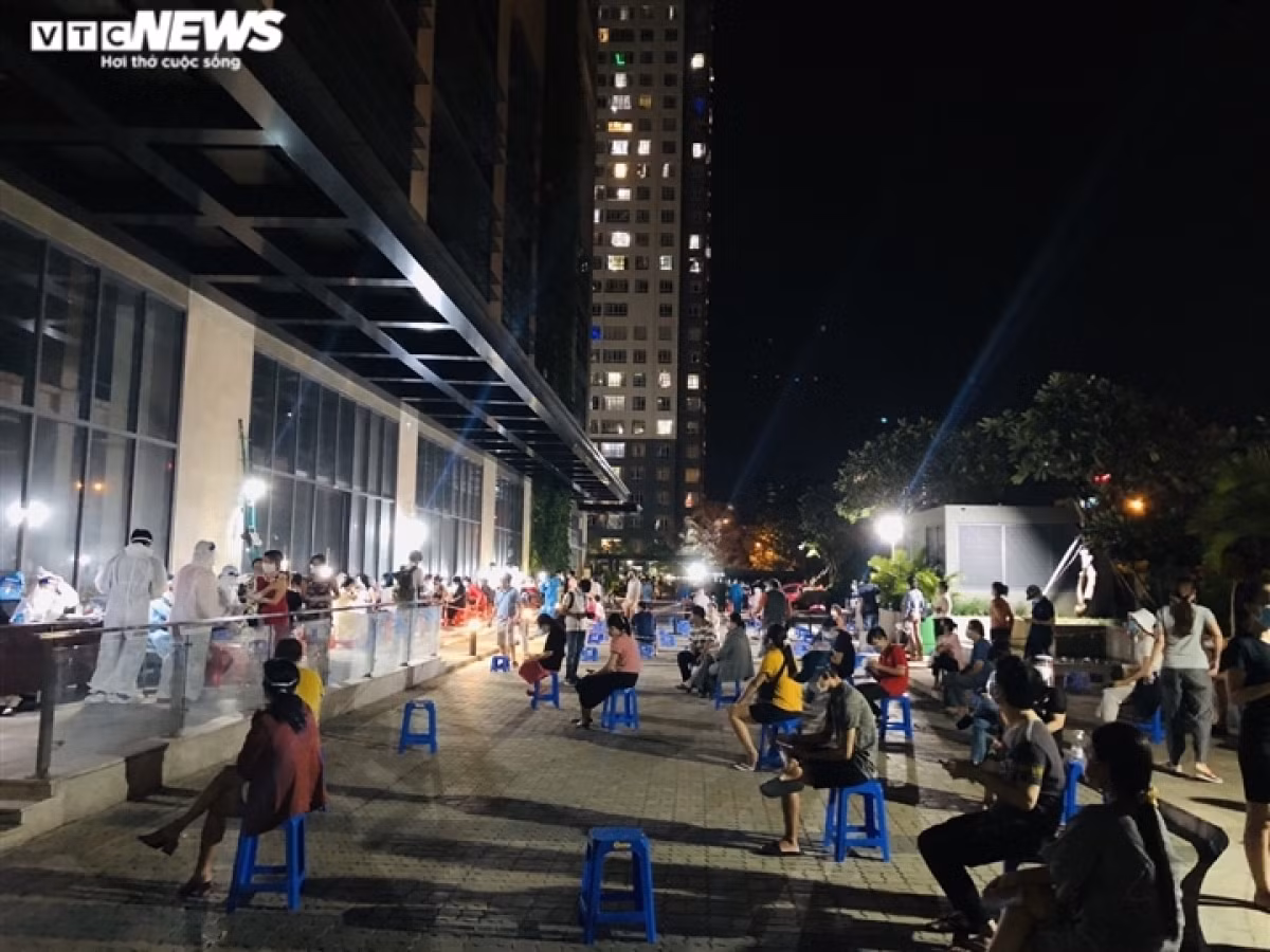 HCM City resolves to contain SARS-CoV-2 virus by September 15 -0