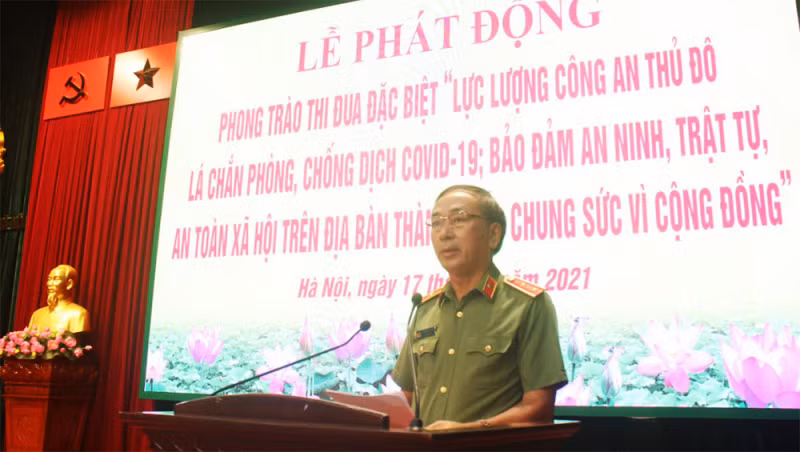 Hanoi police take the lead in preventing and combating COVID-19 -0