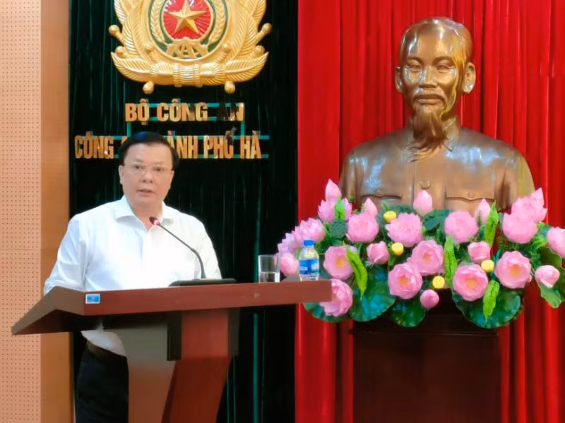 Hanoi police asked to take measures to ensure security and fight COVID-19 -0