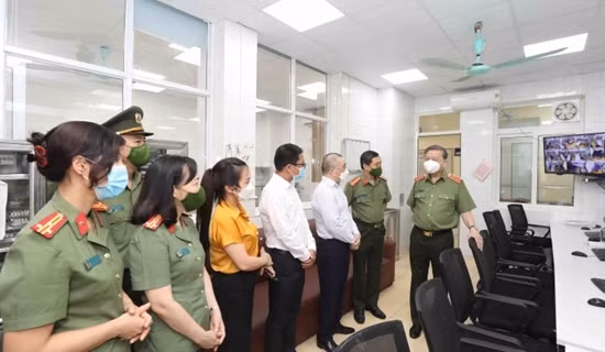 19-8 Hospital succeeds in curing serious diseases ảnh 3