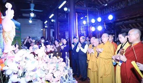 UN Day of Vesak celebrated in Hanoi -0