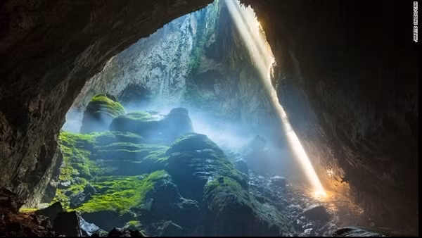 Son Doong tops world's 10 greatest natural caves ảnh 2