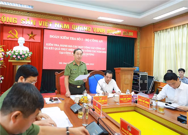 Deputy Minister Tran Quoc To inspects Hai Duong Provincial Police Department -0