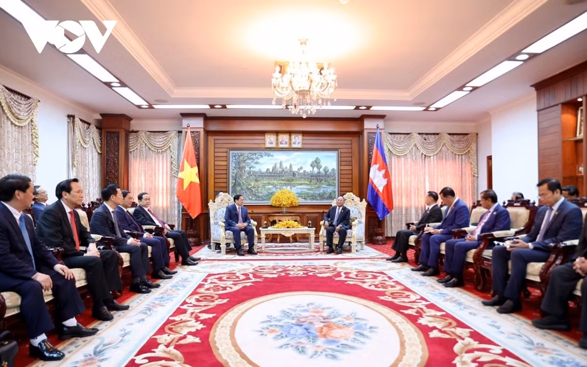 Vietnam reaffirms close bond with Cambodia -0