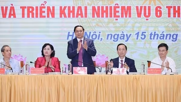 Draft law removes stipulation requiring realty transactions to be conducted on trading floors ảnh 3