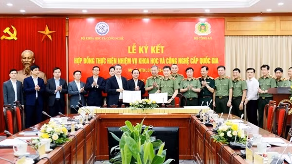 Vietnam resolutely opposes Taiwan’s live-fire drills in East Sea ảnh 2