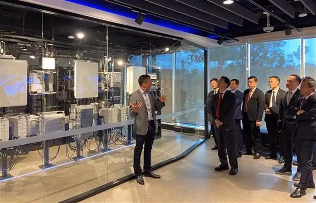 Vietnam information ministry enhances cooperation with University of Technology Sydney -0