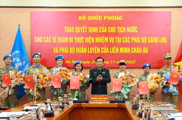 Vietnam sends seven more peacekeepers to UN missions -0