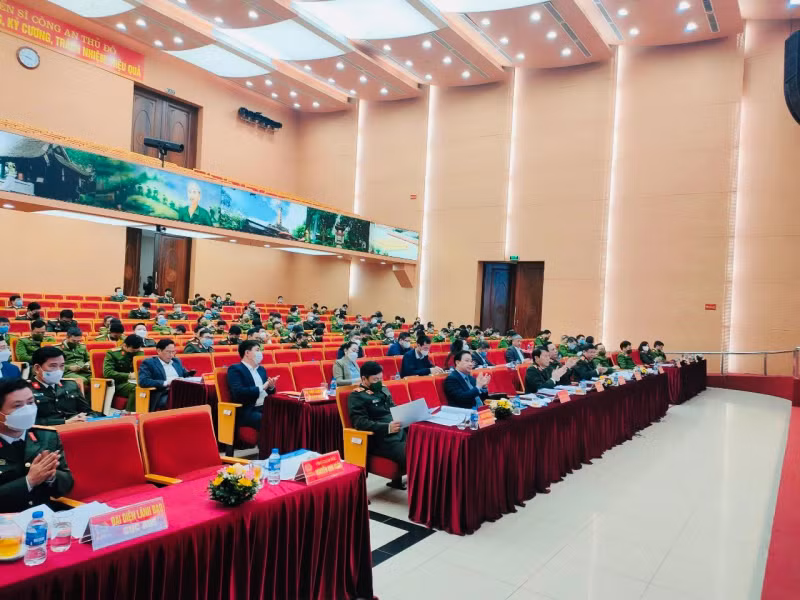 Seminar discusses measures to ensure security for urban areas, apartment buildings in Hanoi -0