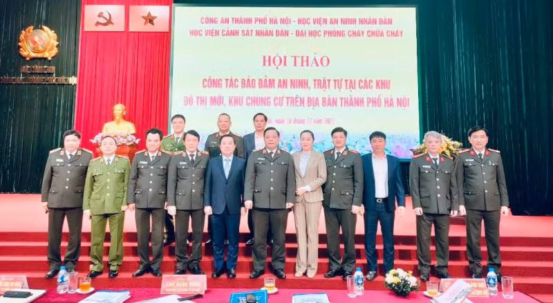 Seminar discusses measures to ensure security for urban areas, apartment buildings in Hanoi -0