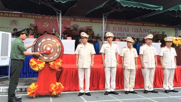Ministry of Public Security’s Project 04 benefits public security schools ảnh 3