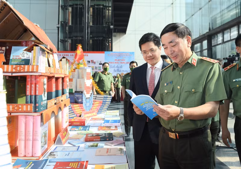 Book and Reading Culture Day to follow Uncle Ho's example launched by MPS -0
