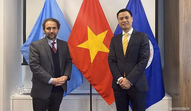 Special Envoy of Ottawa Convention promises more support to Vietnam -0