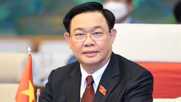 Deputy Minister Tran Quoc To takes field trips to local police units ảnh 3