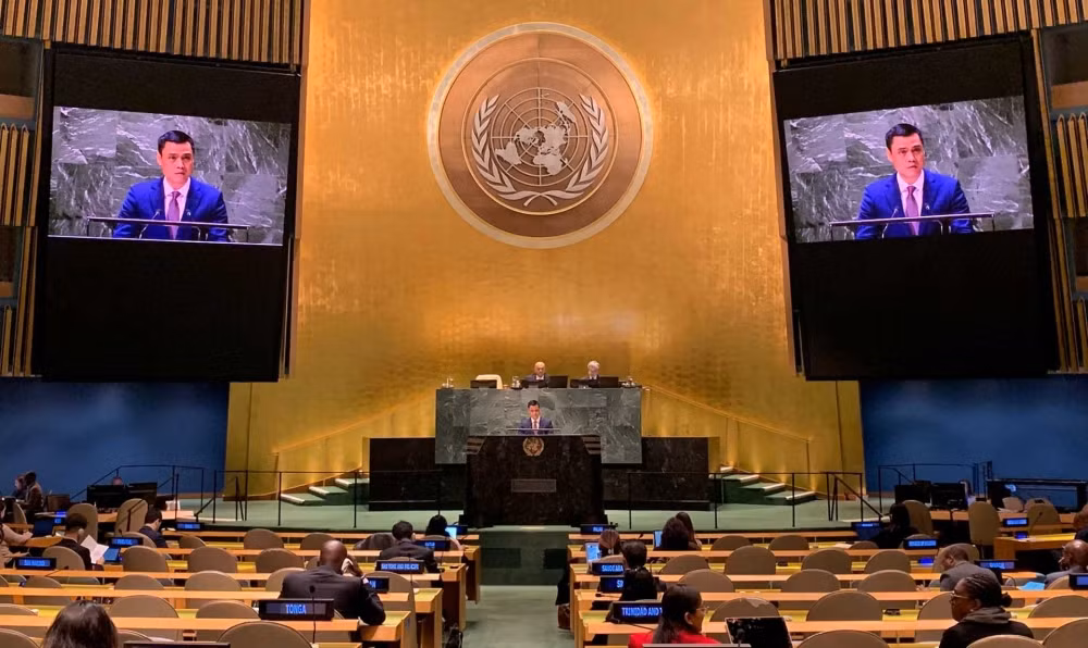 Vietnam calls for an end to US embargo against Cuba -0