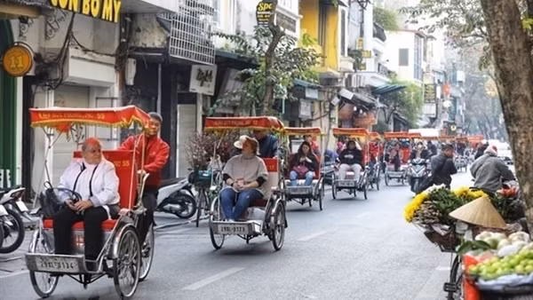 Hanoi’s Hang Dau water tower opens to the public for the first time ảnh 6