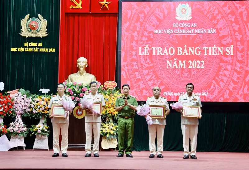 PPA awards doctoral degree to 40 newly-rewarded doctors - 0