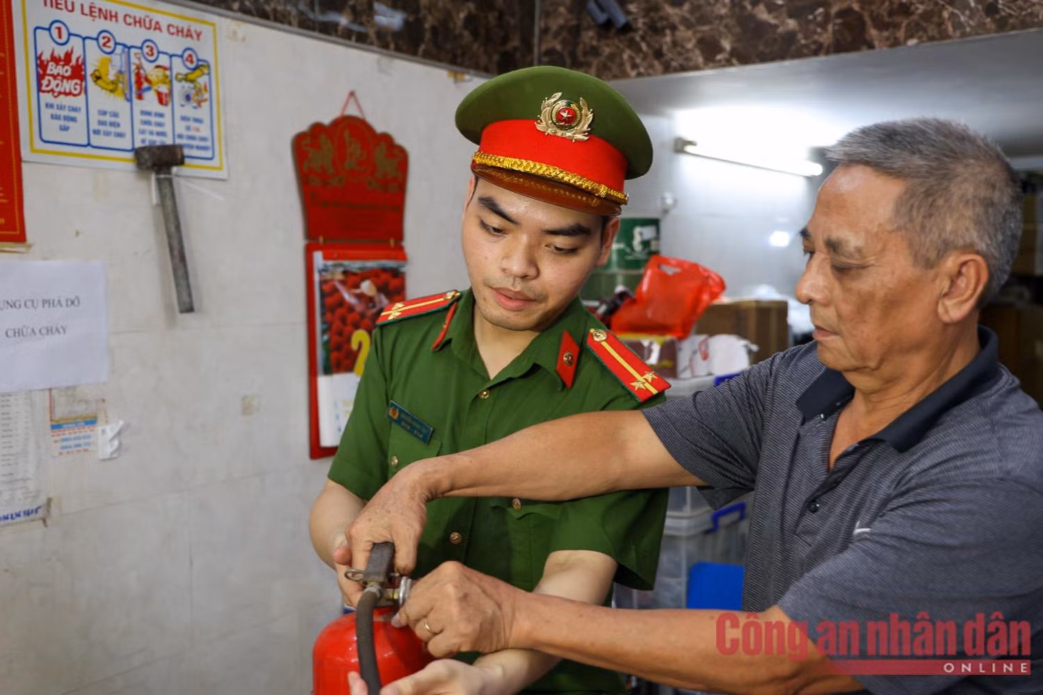 Hanoi pilots “inter-family fire safety groups” model -0