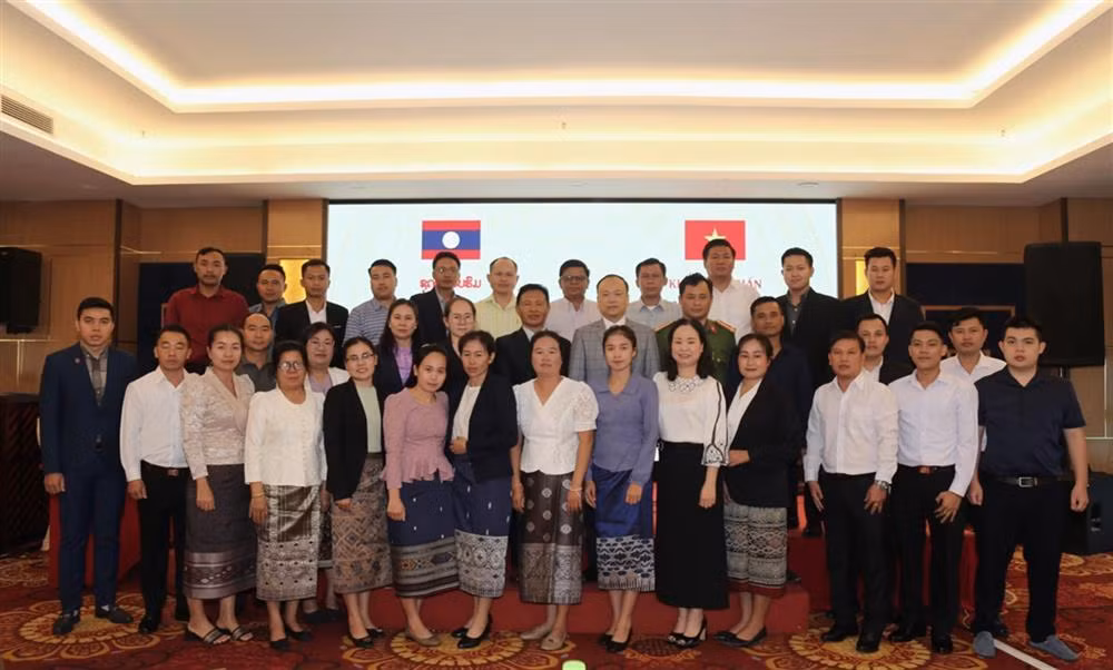 A training course on drug addiction treatment opens for Lao officers -0