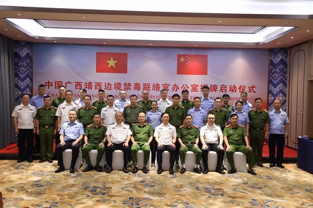 Vietnam, China boost cooperation in preventing drug-related crimes -0