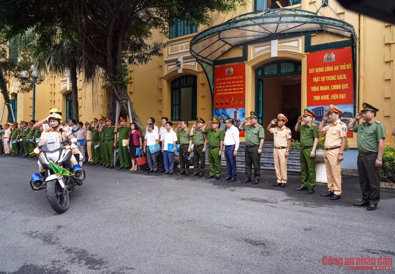 Police encourage people to report on traffic violations -1