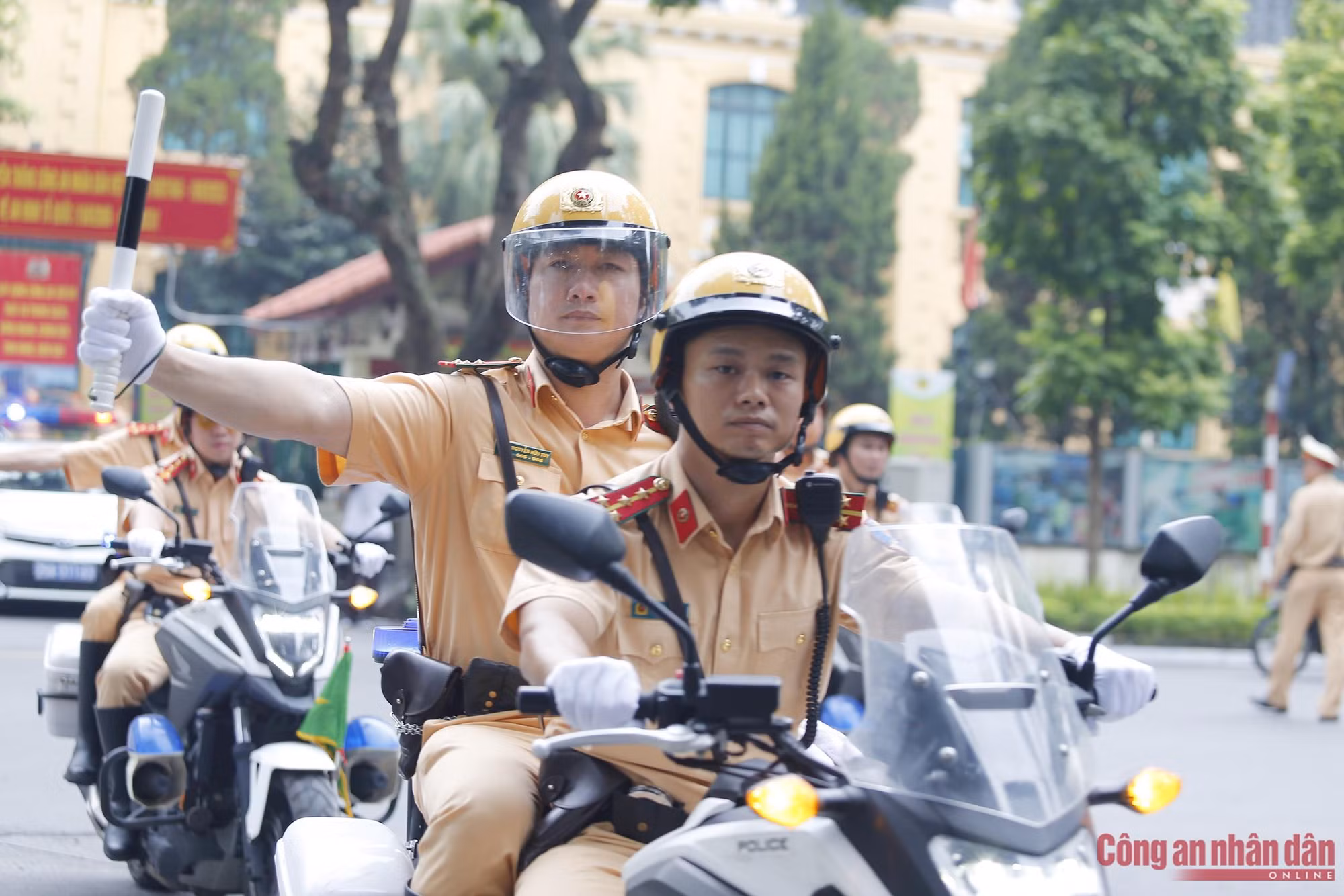 Police encourage people to report on traffic violations -0